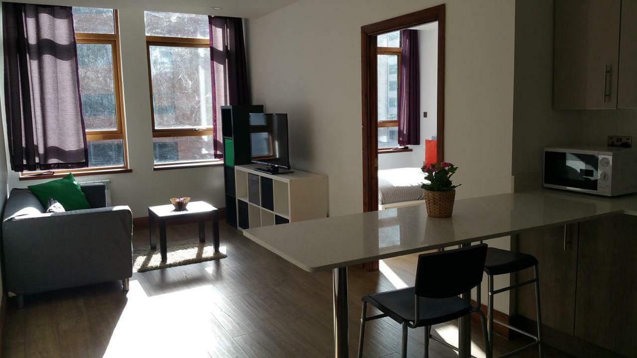 الشقق الفندقية كرويدونفي  Cygnet House المظهر الخارجي الصورة